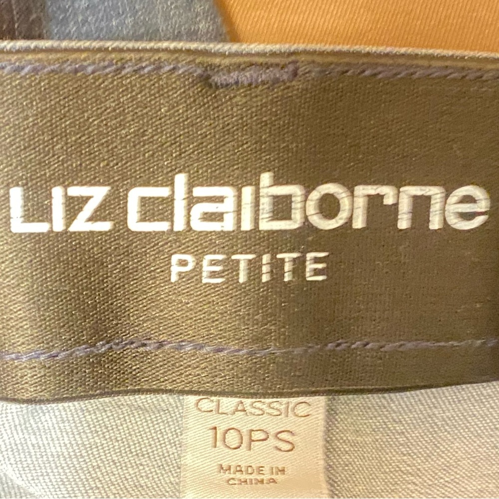 Liz Claiborne Petite Jeans Classic Slim Leg Mid Rise Medium Wash Size 10PS - Picture 3 of 5